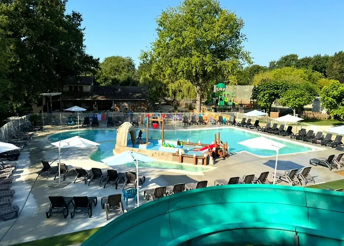 Mobil 4 Pers A - Terrasse - Api-1-52-1632 Campsite *
